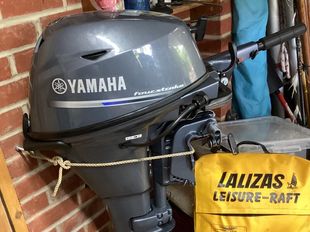Yamaha 4 stroke 15hp long shaft as new