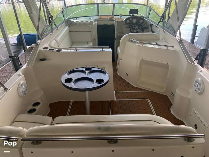 2003 Rinker fiesta vee 270