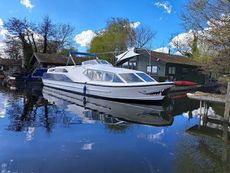 Broads Rivercruiser 42" on Great Ouse