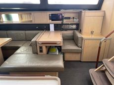 2016 Beneteau Oceanis 60