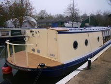 New Peter Nicholls liveaboard launch
