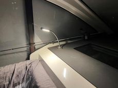 2018 Sealine C330