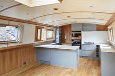 Stunning brand new widebeam barge, E1W