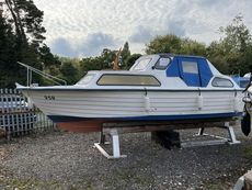 Teal 22&rsquo; Motor Cruiser