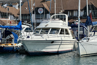 1989 Princess 330