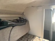 2001 Sea Ray 225 Weekender