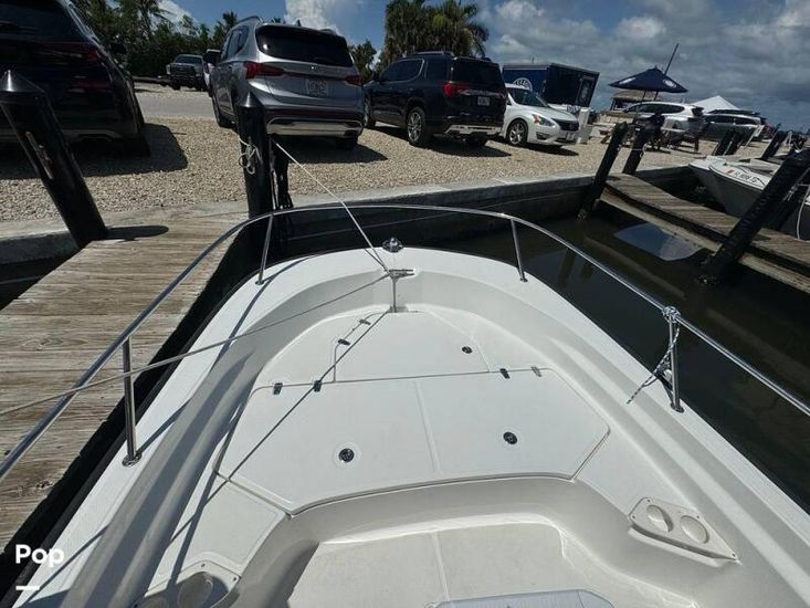2023 Boston Whaler montauk 190
