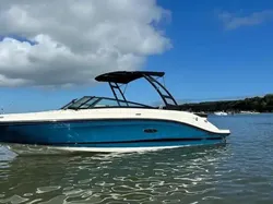 2021 Sea Ray 230 Slx