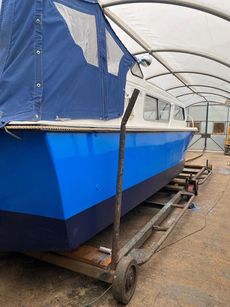 Narrow beam Norman 23 Cruiser