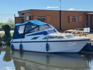 Fairline Holiday