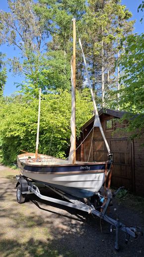 Drascombe lugger 