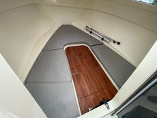 Quicksilver 555 activ cabin