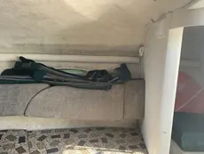 2001 Sea Ray 225 Weekender