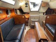1982 Beneteau First 28
