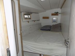 Beneteau Oceanis 500  - Forward Cabin