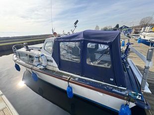 1970 Senior 27 Aft Cockpit Cruiser 