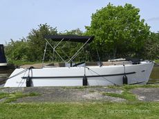 NEW Maxima 630 sloop with Honda 60hp