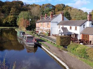 Canalside Cottage - PRICE JUST REDUCED!