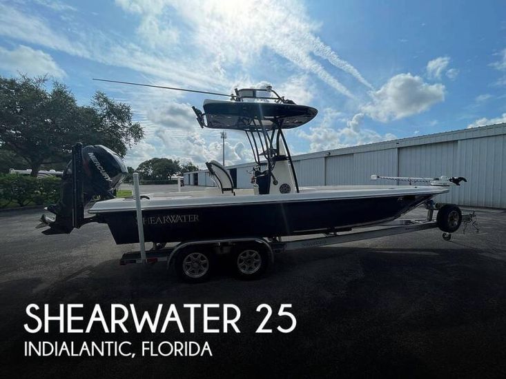 2018 Shearwater 25 ltz