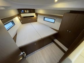 2023 Bavaria C42 11