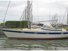 HALLBERG-RASSY 352