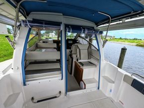 03 Cockpit   2017 Cutwater 242 Sport Coupe (7)
