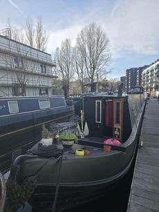 70ft Narrowboat Home in Manchester
