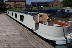 Straight & Narrowboats 2 - NEW 2026 Cruiser Stern Reverse Layout