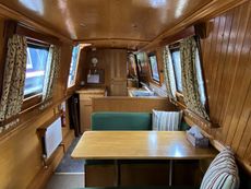 Dinette Aft