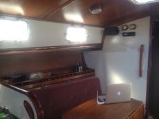 Freedom 40 Centre Cockpit