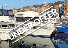 Silver Fox - 1983 Carver 32 Cruiser with London Mooring