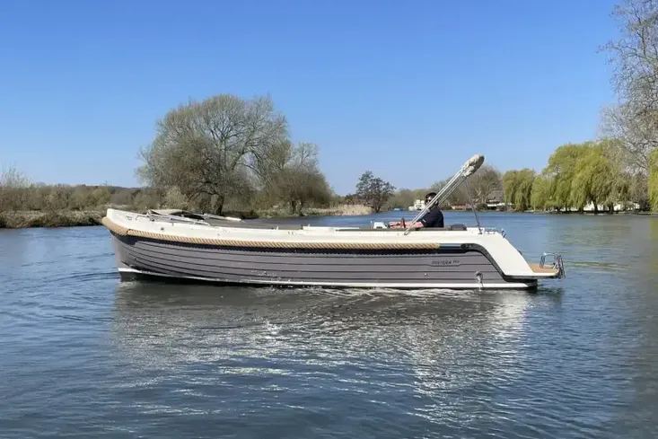 2021 Interboat Intender 820