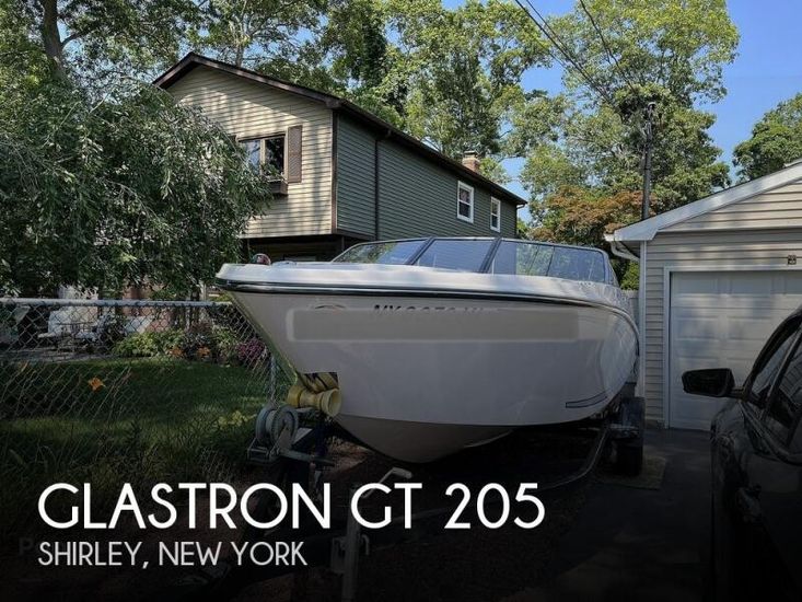 2013 Glastron gt 205