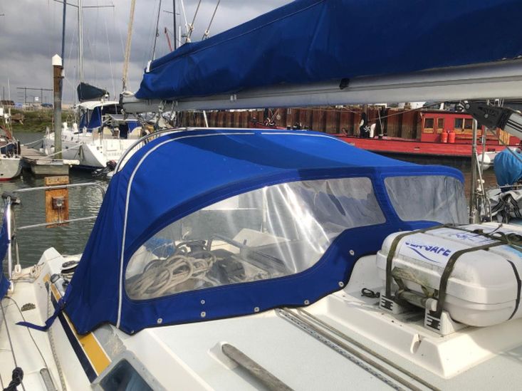1989 Moody 31 Mk II