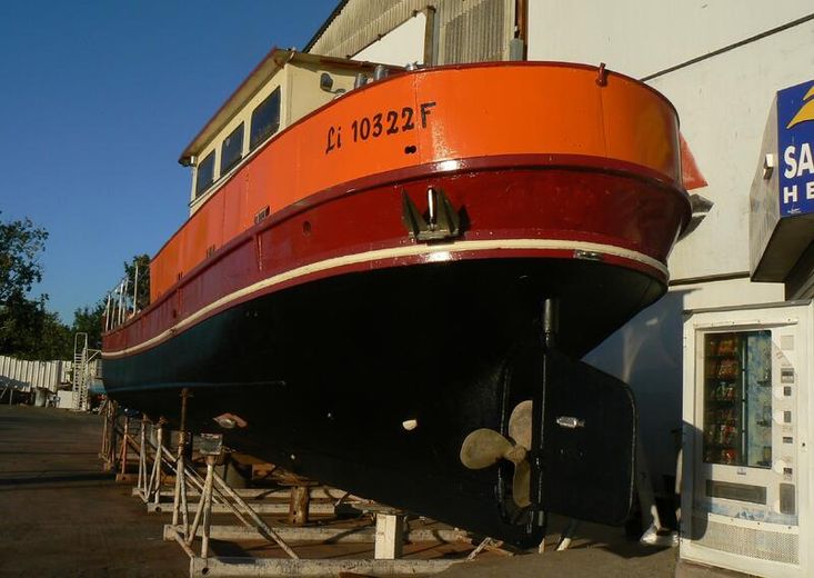 Hoogezand Barge