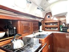 Exceptional condition Beneteau Oceanis 423 - Two Cabins