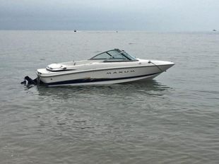 Maxum MX 1800