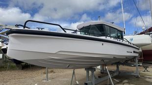 2022 Axopar 28 Cabin