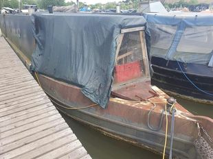 65" NARROWBOAT  -  PROJECT BOAT