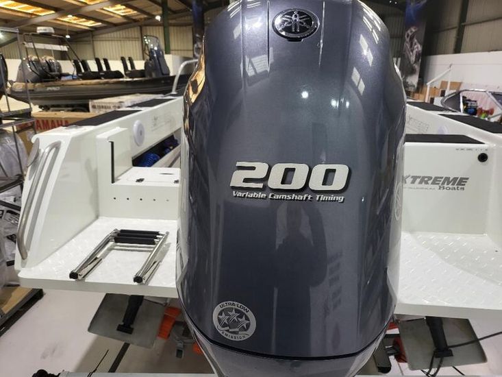 Extreme Boats 645 Centre Console