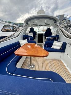 Solent Spear 35 - Rare Modern Classic Motor Yacht