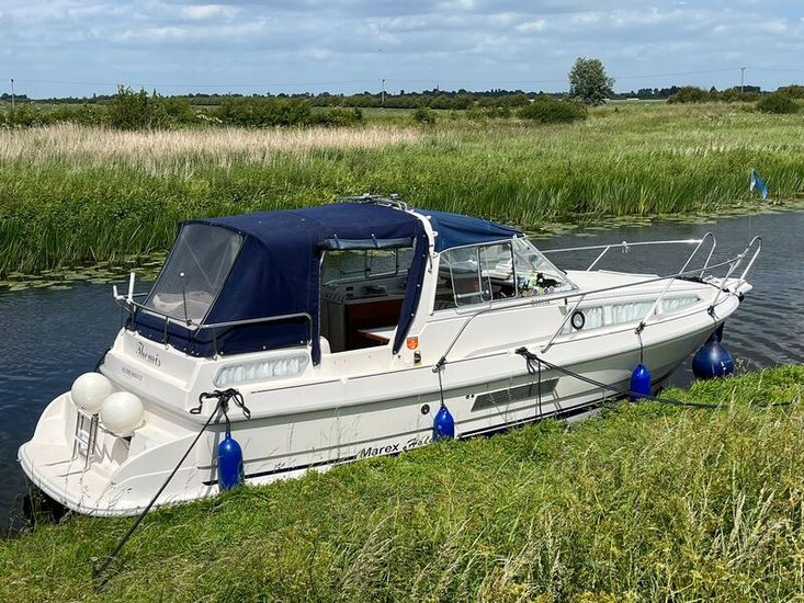 1999 Marex 280 Holiday