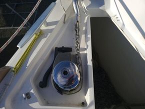 Beneteau Oceanis 45  - Windlass