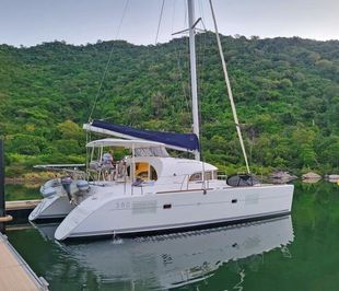 2016 Lagoon 380