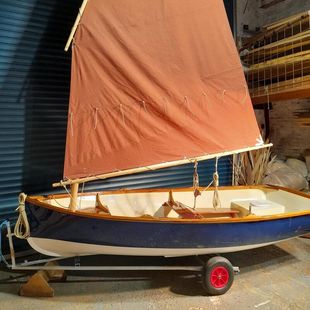 Lug rig wooden dinghy