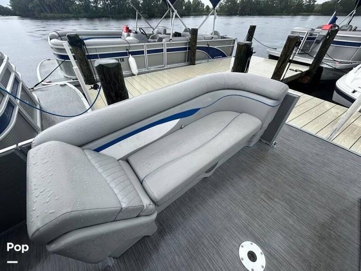 2023 Bennington 22 ss