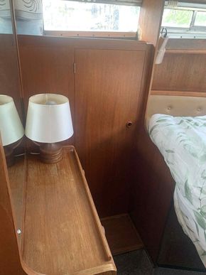 Front cabin 2
