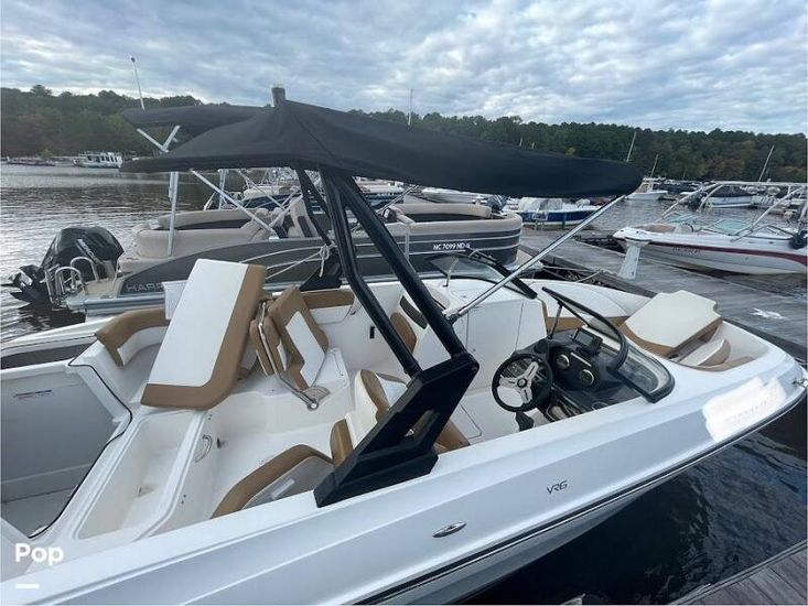 2022 Bayliner vr6