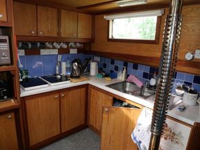 Barge Live aboard One off residential cruising barge for two - Galley