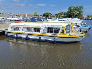 1985 Alpha Craft 32